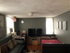 99 Boylston St, Unit 3 in Brookline, MA - Building Photo - Building Photo