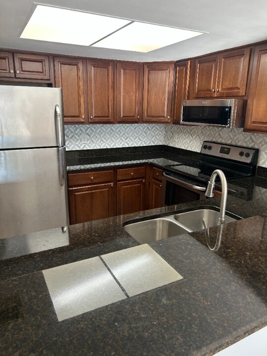 1041 Regency Dr in Melbourne, FL - Building Photo