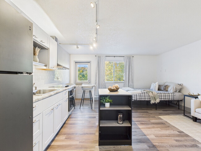 Flour Mill in Steamboat Springs, CO - Foto de edificio - Building Photo