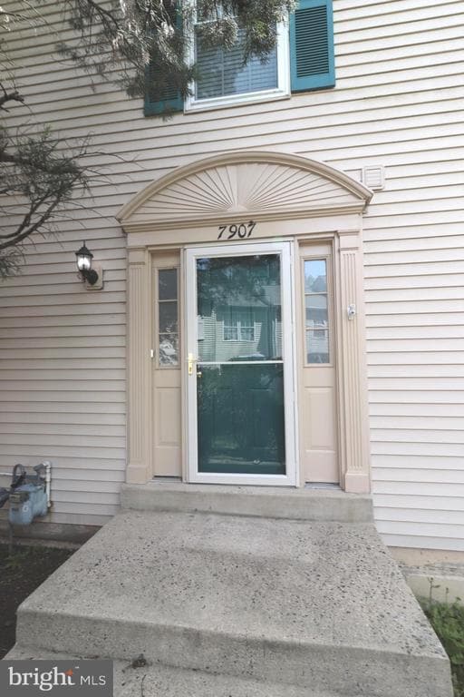 7907 Gambrill Ct in Springfield, VA - Building Photo - Building Photo