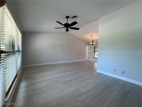 1450 Nottingham Dr in Naples, FL - Building Photo - Building Photo
