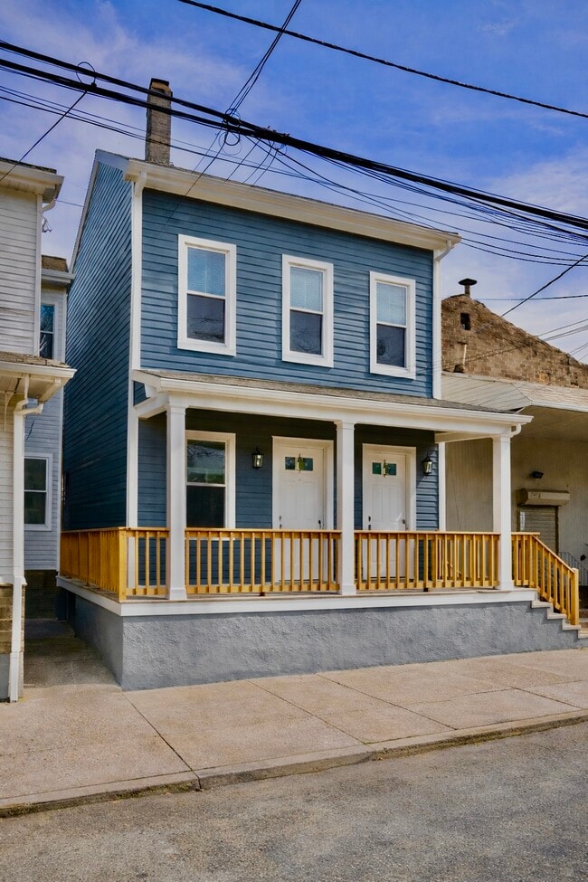 68 Arch St in Paterson, NJ - Building Photo - Building Photo