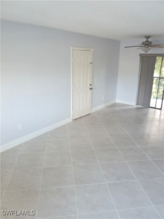 1460 Green Valley Cir in Naples, FL - Building Photo - Building Photo