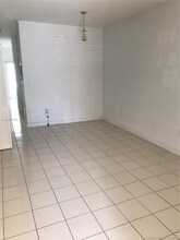 1535 SE 26th St-Unit -106 in Homestead, FL - Building Photo - Building Photo