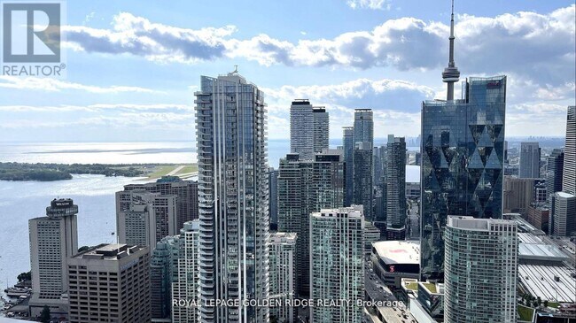 55 Cooper St in Toronto, ON - Building Photo - Building Photo