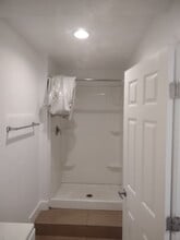 7450 Girard Ave, Unit 7442-A in San Diego, CA - Building Photo - Building Photo