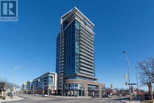 1 Hurontario St in Mississauga, ON - Building Photo