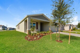 7601 Gemstone St in Groveland, FL - Building Photo - Building Photo