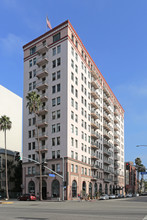 The Cooper Arms in Long Beach, CA - Foto de edificio - Building Photo