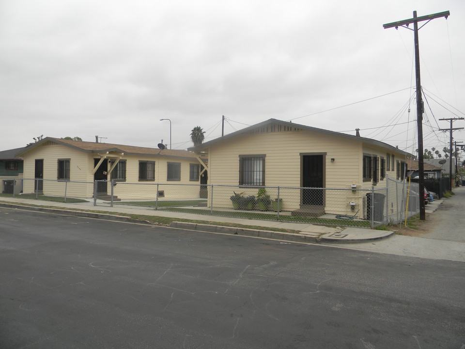 3106 W 27th St in Los Angeles, CA - Foto de edificio