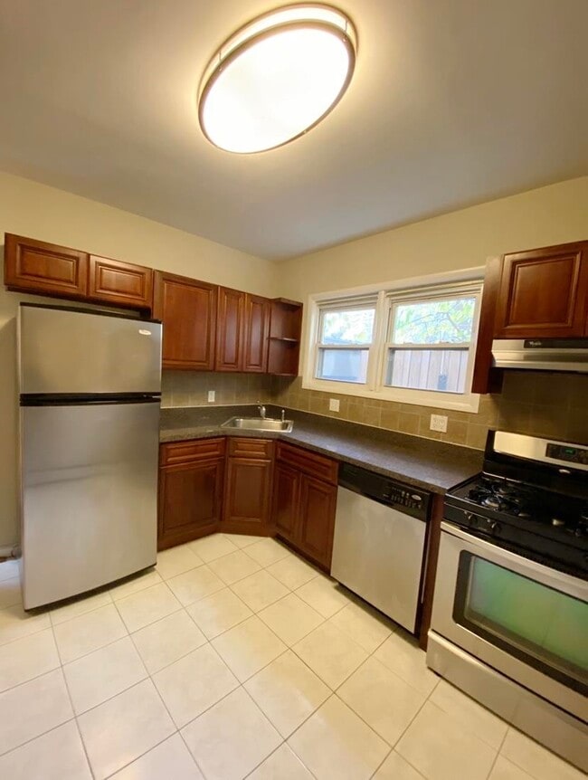 7610 Broadway in North Bergen, NJ - Building Photo - Building Photo