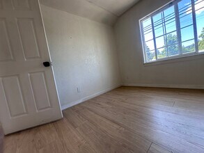 3100 SE 122nd Ave in Portland, OR - Building Photo - Building Photo