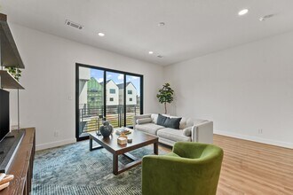 1517 D Vermont St in Houston, TX - Building Photo - Building Photo