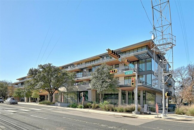 1600 S 1st St in Austin, TX - Foto de edificio - Building Photo