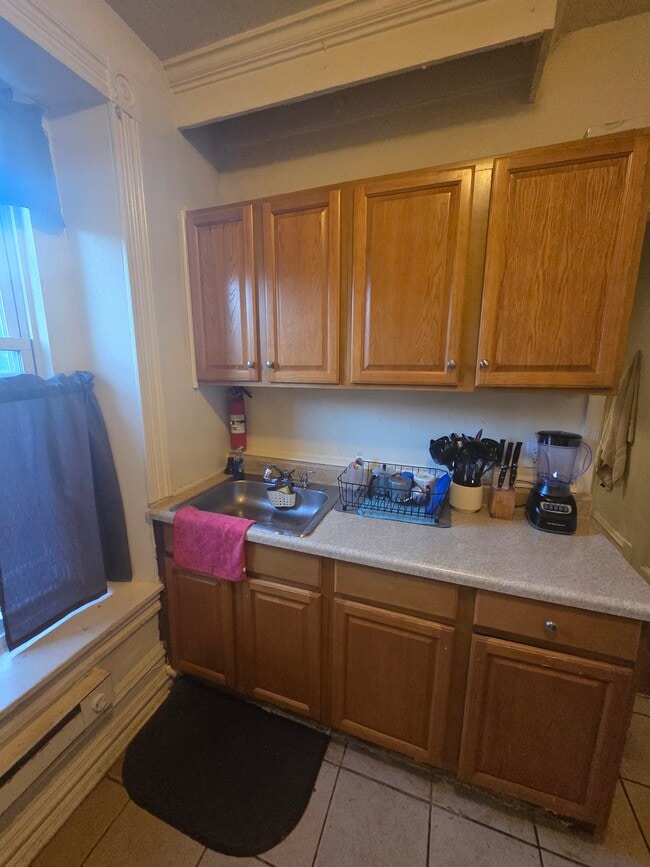 226 Clymer St, Unit Aprt 2 in Reading, PA - Foto de edificio - Building Photo