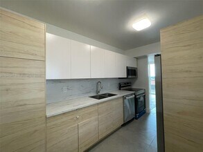 8888 Collins Ave in Surfside, FL - Building Photo - Building Photo