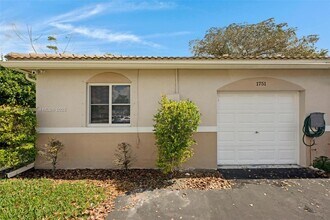 1751 SW 112th Ter in Miramar, FL - Building Photo - Building Photo