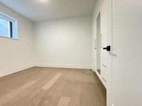 7495 Aubrey St in Burnaby, BC - Building Photo - Building Photo