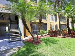 11480 Villa Grand in Ft. Myers, FL - Foto de edificio - Building Photo