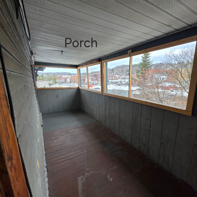 11 Branch St, Unit 3 in Barre, VT - Foto de edificio - Building Photo