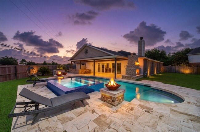 property at 3143 S Royce Cir