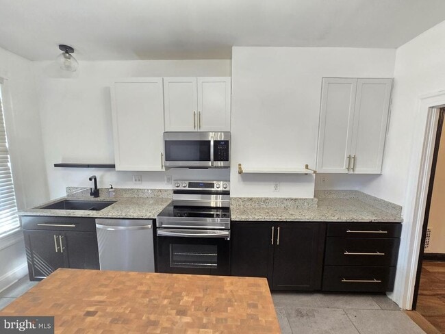 128 S Ellwood Ave in Baltimore, MD - Building Photo - Building Photo
