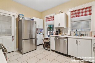 24 Weld Hill St, Unit 4 in Boston, MA - Building Photo