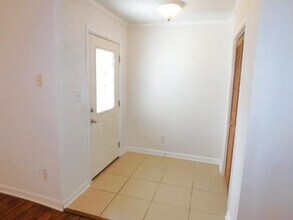 230 Shiloh Hills Dr NW in Kennesaw, GA - Building Photo - Building Photo