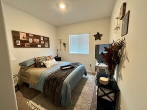 12767 Scholarly Wy in Rancho Cordova, CA - Building Photo - Building Photo
