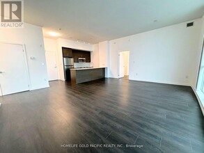 70-3470 Forest Manor Rd in Toronto, ON - Building Photo - Building Photo