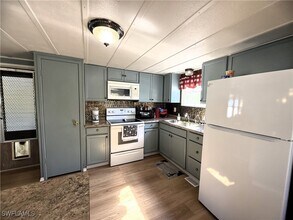 115 Torch Terrace in North Fort Myers, FL - Building Photo - Building Photo