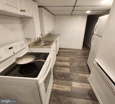 5633 Elliott St in Philadelphia, PA - Building Photo