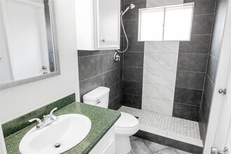 9906 Randall Dr in Austin, TX - Building Photo - Building Photo