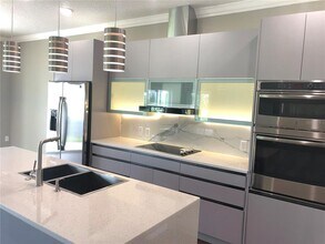 1927 Greenbriar Ter in Davenport, FL - Building Photo - Building Photo