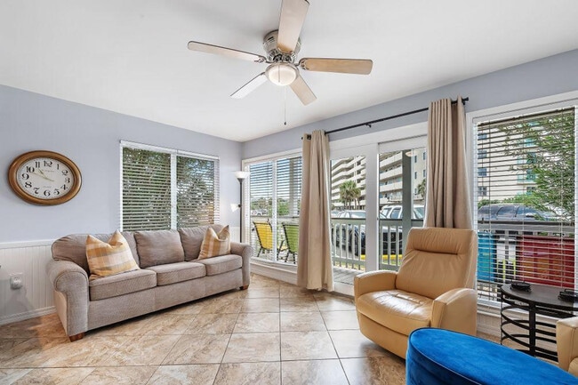 497 Plantation Rd in Gulf Shores, AL - Foto de edificio - Building Photo