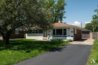 1486 Burnham Ave in Calumet City, IL - Building Photo - Building Photo