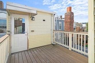 263 Webster St, Unit #3 in Boston, MA - Building Photo - Building Photo