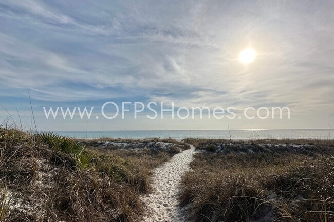 property at 119 Casa Pl