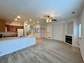 2263 Coronado Pkwy N in Thornton, CO - Building Photo - Building Photo