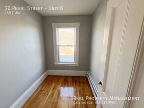20 Pearl St-Unit -Unit B in Dover, NH - Foto de edificio - Building Photo