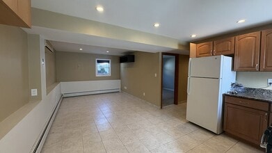 86 Notre Dame Ave, Unit 1 in Staten Island, NY - Building Photo - Building Photo