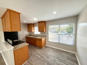 7101 Westview Pl in Lemon Grove, CA - Foto de edificio - Building Photo