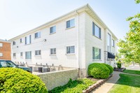 Huntley Ridge Apartment Homes in St. Louis, MO - Foto de edificio - Building Photo