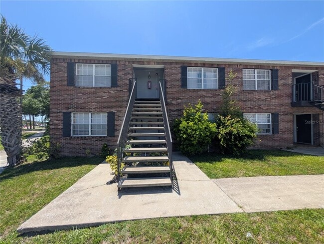property at 6415 S Roberts Ave