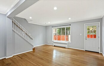 3012 Hickory St in Alexandria, VA - Building Photo - Building Photo
