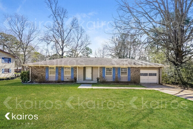 property at 2319 Applewood Dr