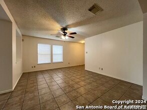 6027 Walnut Mill Dr in San Antonio, TX - Building Photo - Building Photo
