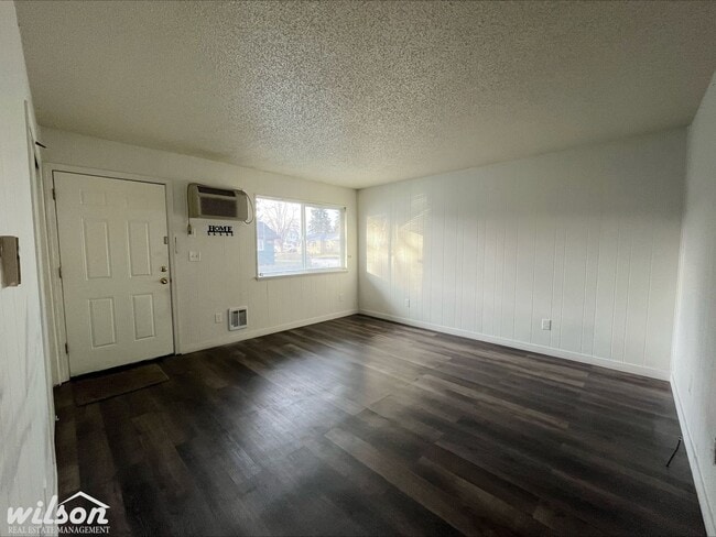 408 W Pierce St in Yakima, WA - Building Photo - Building Photo