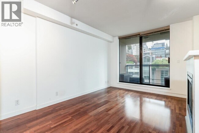 538 Smithe St in Vancouver, BC - Building Photo - Building Photo