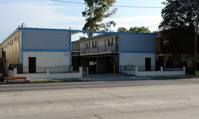 Rosecrans Manor in Hawthorne, CA - Foto de edificio - Building Photo